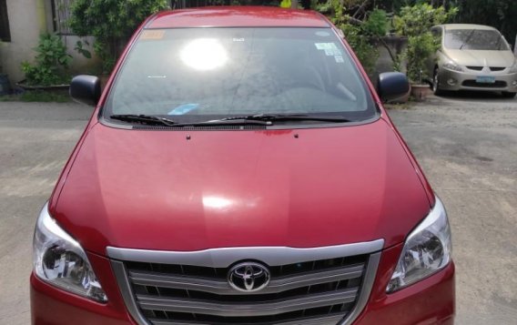 Red Toyota Innova 2014 for sale in Manila