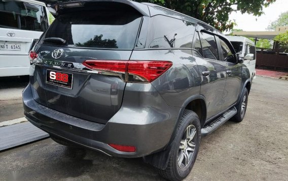 Silver Toyota Fortuner 2019 for sale in Quezon-1