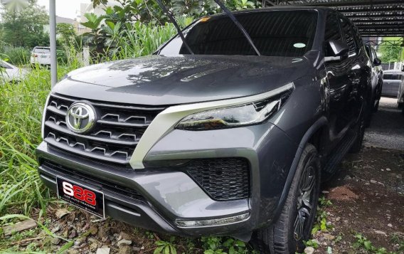 Selling Silver Toyota Fortuner 2021 in Quezon