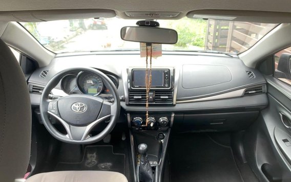 Selling Grey Toyota Vios 2016 in Mandaluyong-2