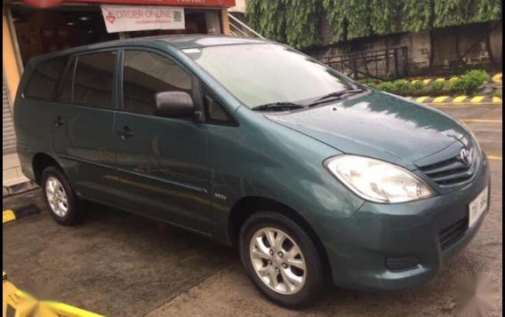 Selling Green Toyota Innova 2011 in Marikina-1