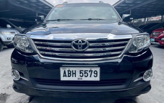 Selling Black Toyota Fortuner 2015 in Las Piñas-1