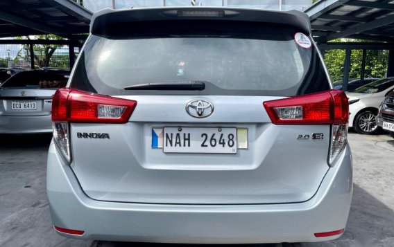 Selling Pearl White Toyota Innova 2017 in Las Piñas-5