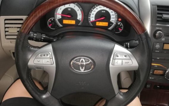 Selling Black Toyota Corolla Altis 2012 in Quezon-7