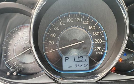 Selling Grey Toyota Vios 2015 in Las Piñas-2