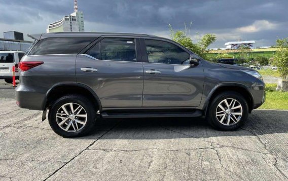 Silver Toyota Fortuner 2019 for sale in Pasig-3