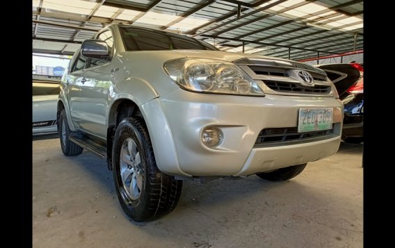 Selling Silver Toyota Fortuner 2006 SUV -4