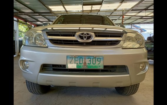 Selling Silver Toyota Fortuner 2006 SUV 