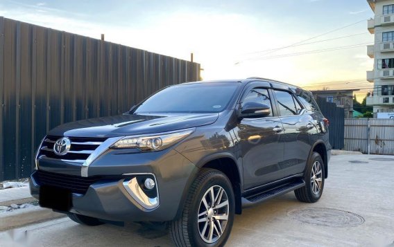 Selling Grey Toyota Fortuner 2017 in Cainta-6