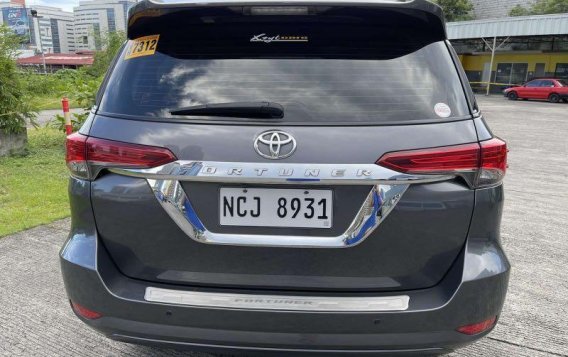 Silver Toyota Fortuner 2017 for sale in Pasig-8