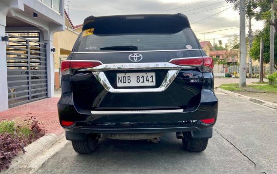 Black Toyota Fortuner 2016 for sale in Quezon-6