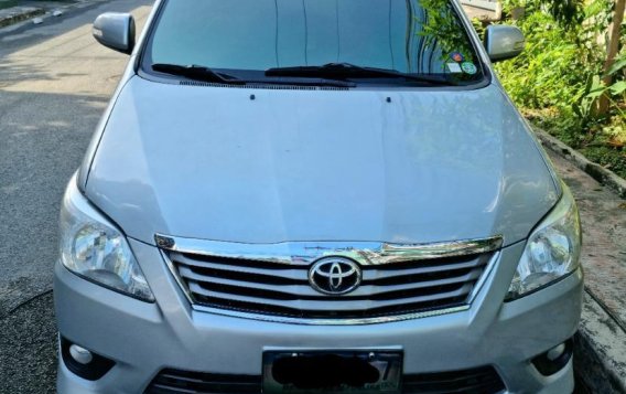 Silver Toyota Innova 2012 for sale in Quezon-5
