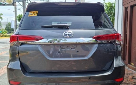 Selling Grey Toyota Fortuner 2019 in Marikina-8
