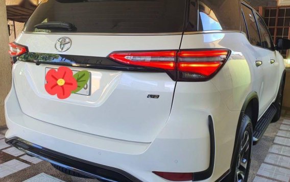 White Toyota Fortuner 2021 for sale in Angeles-3