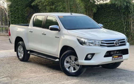 Sell Pearl White 2020 Toyota Hilux in Quezon City-4