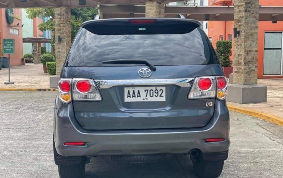 Selling Grey Toyota Fortuner 2014 in Manila-8