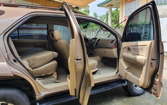 Beige Toyota Fortuner 2006 for sale in Automatic-4