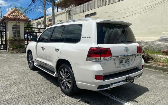 Sell White 2018 Toyota Land Cruiser in Quezon City-7
