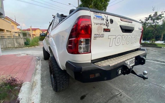 Sell White 2016 Toyota Hilux in Quezon City-6