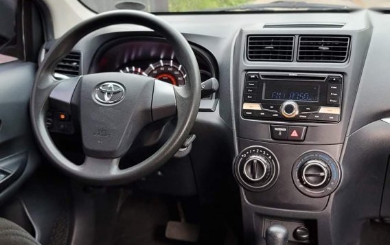 Black Toyota Avanza 2016 for sale in Automatic-9