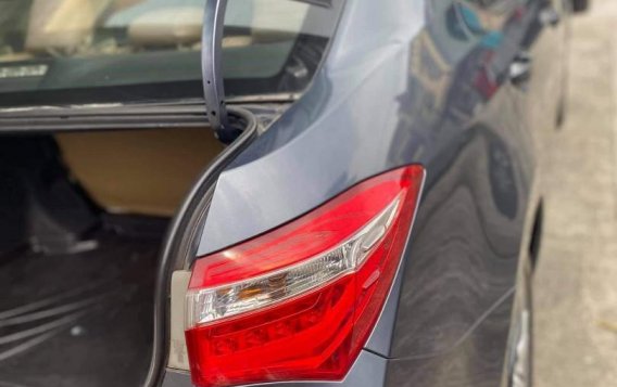 Selling Grey Toyota Corolla altis 2015 in Pasig-6