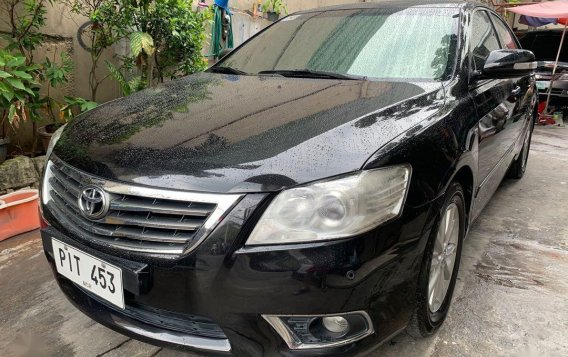 Sell 2011 Black Toyota Camry-1