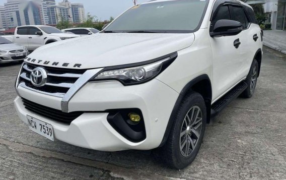 Selling Pearl White Toyota Fortuner 2018 in Pasig-5