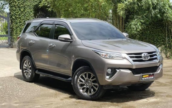 Sell Grey 2018 Toyota Fortuner in Quezon City-1