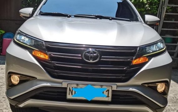 Silver Toyota Rush 2019 for sale in Automatic-2