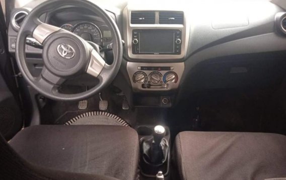 Grey Toyota Wigo 2016 for sale in Manual-3