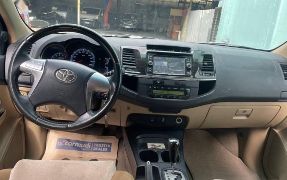 Grey Toyota Fortuner 2014 for sale in Makati-4