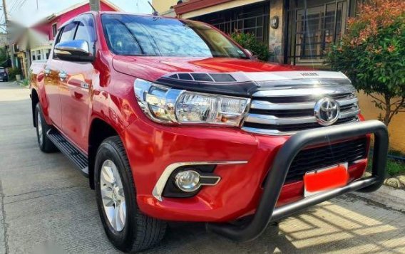 Selling Red Toyota Hilux 2017 in Santa Rosa-2