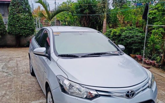 Selling Brightsilver Toyota Vios 2017 in Malvar