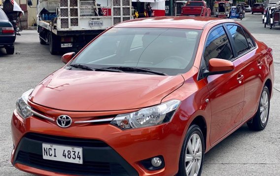 Selling Orange Toyota Vios 2017 in Makati-1