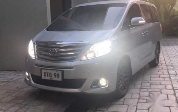 Silver Toyota Alphard 2013 for sale in Automatic-2