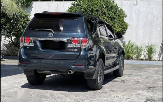 Blue Toyota Fortuner 2015 for sale in Automatic-3