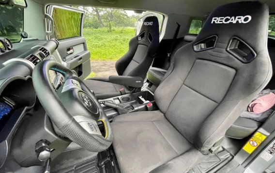 Silver Toyota Fj Cruiser 2017 for sale in Automatic-3