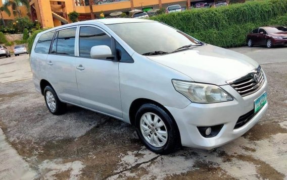 Sell Silver 2012 Toyota Innova in Antipolo-3
