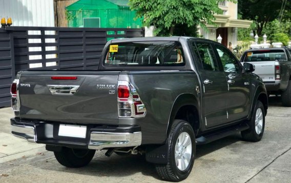 Grey Toyota Hilux 2017 for sale in Muntinlupa-3