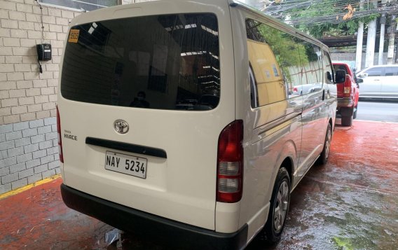 Selling Pearl White Toyota Hiace 2018 in San Juan-2
