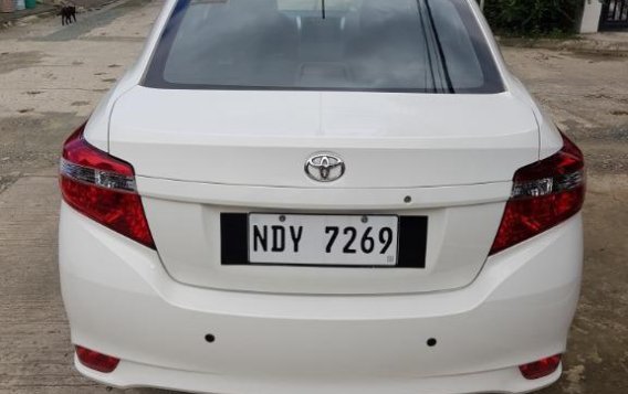 Pearl White Toyota Vios 2016 for sale in Manual-3