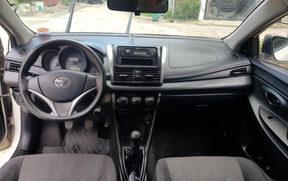 Pearl White Toyota Vios 2016 for sale in Manual-6