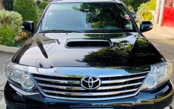 Black Toyota Fortuner 2013 for sale in Automatic-1