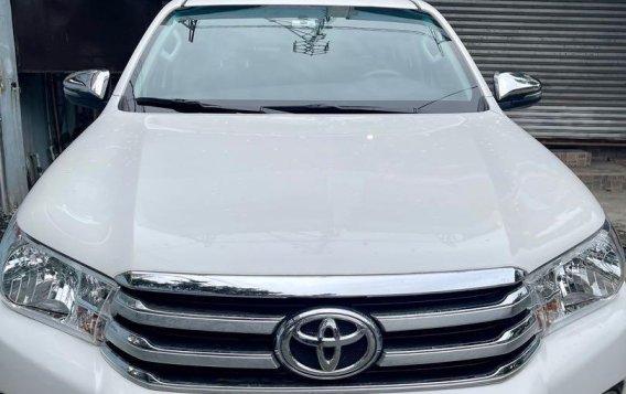 Selling White Toyota Hilux 2019 in Pasig