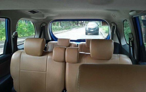 Blue Toyota Avanza 2017 for sale in Automatic-3