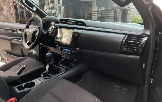 Selling Black Toyota Hilux 2020 in Quezon-8