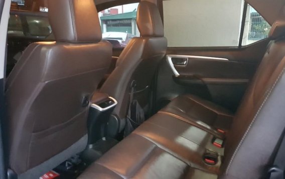 Selling Brown Toyota Fortuner 2017 in Pasay-2