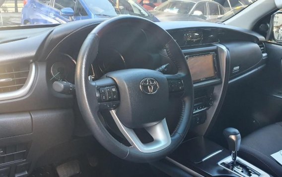 Selling Black Toyota Fortuner 2020 in Pasig-4