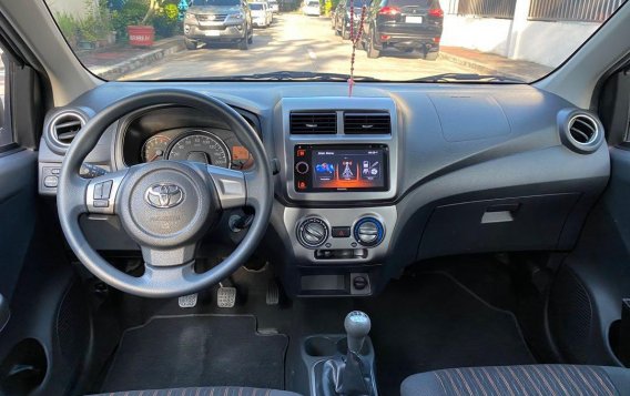 Selling Silver Toyota Wigo 2018 in Quezon City-7