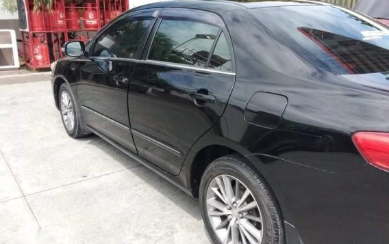 Black Toyota Corolla Altis 2010 for sale in Manual-2